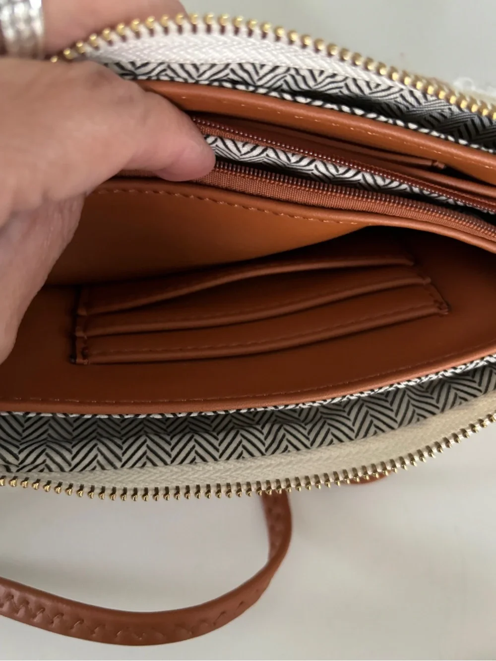 Woven Beige and White Houndstooth Crossbody Bag with Tan Strap